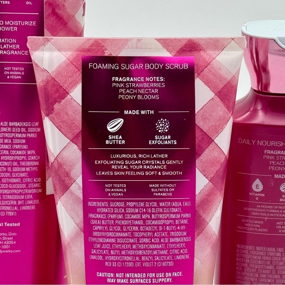 Bath & Body Works Gingham Gorgeous Body Care Holiday Gift Set NWT - Picture 5 of 5